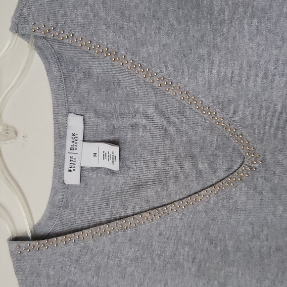 WHBM gray cozy v neck sweater vest with gold studded detail at neck, women's med - Picture 5 of 7